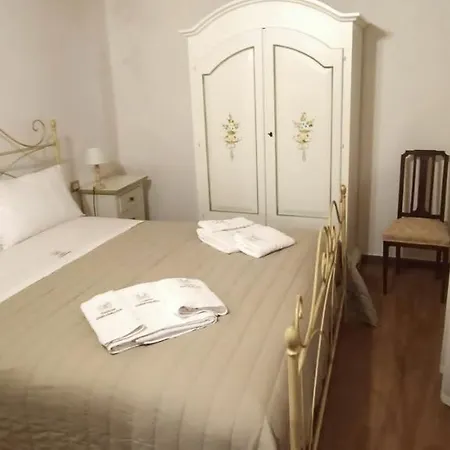 Апартаменты Casetta Castelvecchio Палаццоло-Акреиде